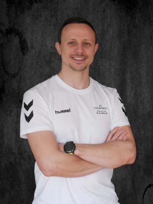 ondrej-becka-profilova-fotka-hlavny-fyzioterapeut-fyzioterapia-rehabilitacia-dubravka-bratislava-movement-institute